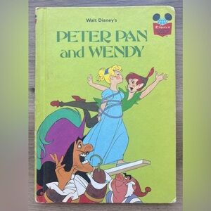 Vintage Walt Disney’s Book Club Edition PETER PAN and WENDY Book, 1981